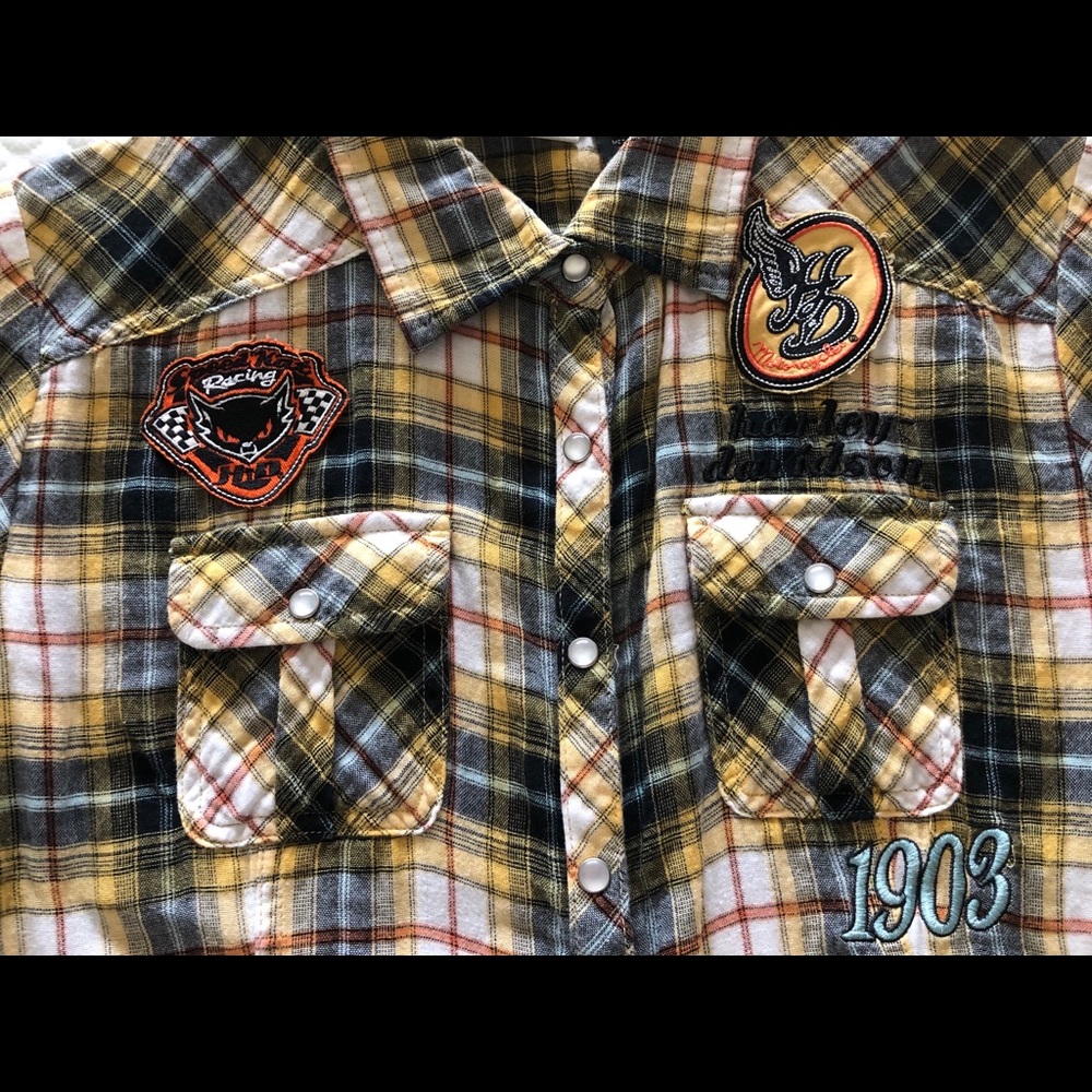 Women’s Harley Davidson shirt